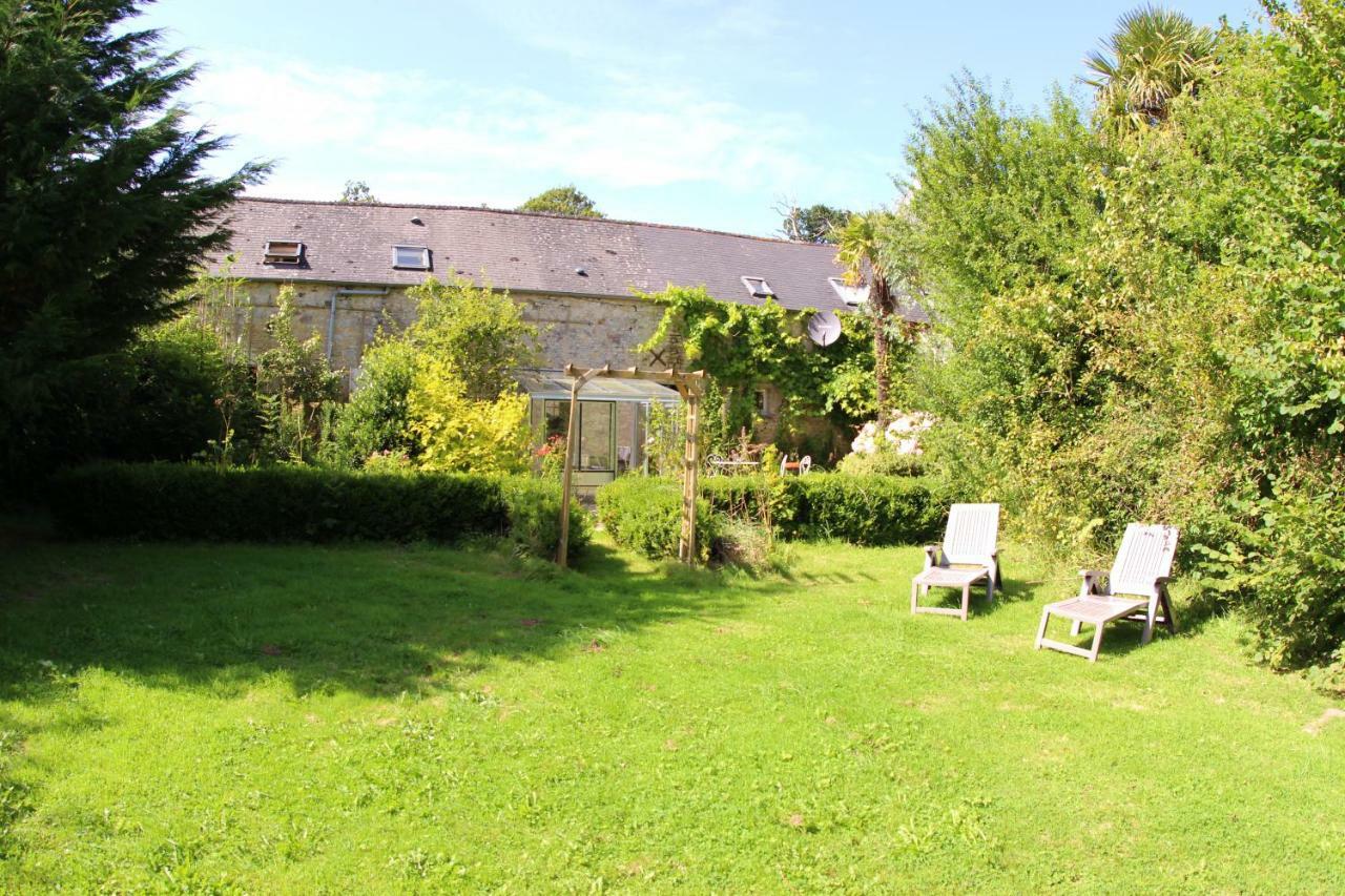 Chateau De Flottemanville Exterior foto